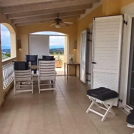 Ella Sea * Pórto Héli